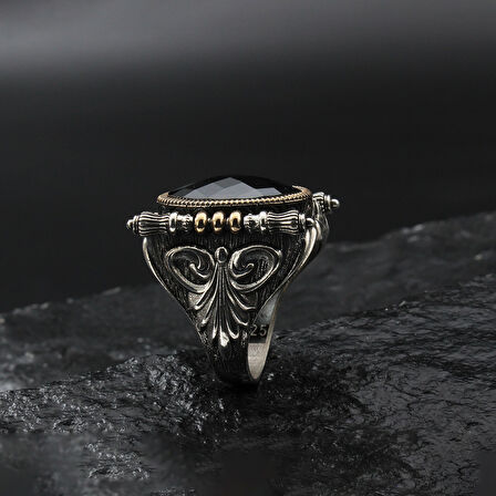 Siyah Taşlı Gravürlü Gümüş Yüzük