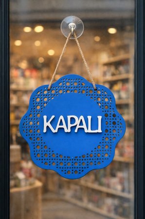 Hazeran Rattan Desenli Modern Açık/Kapalı Tabelası - Saks