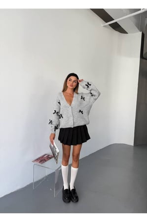 Kurdeleli Triko Hırka — Gri