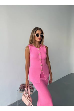 Gold Aksesuarlı Etekli Triko Takım — Pembe