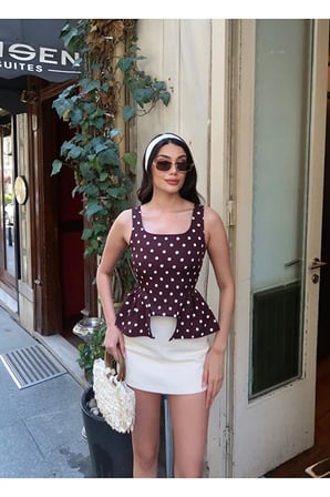 Double Kumaş Puantiyeli Kare Yaka Volanlı Crop
