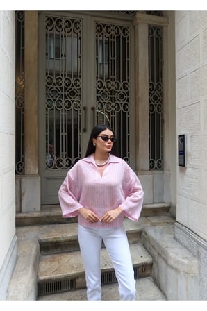 Çizgili Transparan Kumaş Polo Yaka Bluz — Pembe