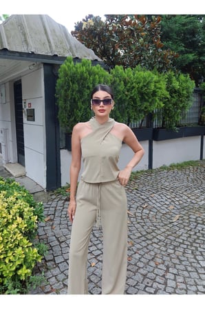 Linda Twill Kumaş Boyundan Geçmeli Takım — Yeşil