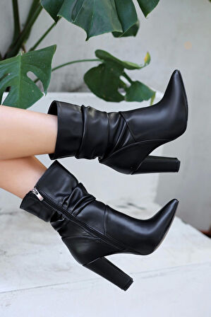 Erita Siyah Cilt Topuklu Bot