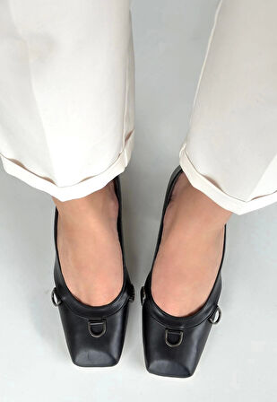 Cande Siyah Cilt Topuklu Ayakkabı
