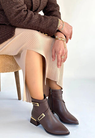İnay Kahverengi Cilt Topuklu Bot