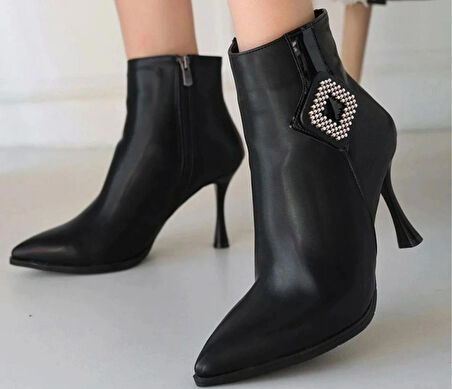 SİYAH CİLT TOPUKLU BOT