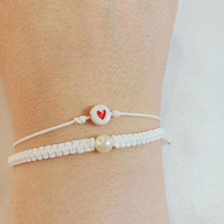Crystal Atelier Kalp Figürlü Sevgili Çift Bilekliği, Makrome Bileklik, İp Bileklik, Sevgili Bilekliği, Makrome İp Tasarımlı 4'lü Sevgili Bilekliği, İnci Bileklik, Kalp Sevgili Çift Arkadaşlık Bilekliği, Kalp Bileklik