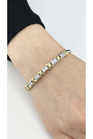 Xo Figürlü, Zirkon Taşlı, Bileklik 105, Gümüş Renk (XO FİGÜR ALTIN RENK)