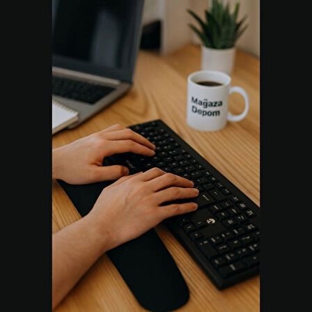 Siyah Klavye Bilek Desteği – 41 cm Ergonomik Sünger Doldurmalı, Kaymaz Tabanlı Klavye Pad / Wrist Rest, Klavye Bilek Desteği