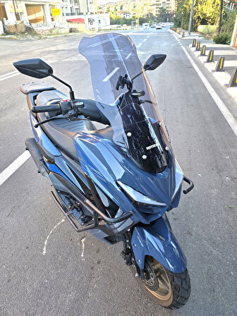 MOTOCAM Küba Newcity 125 Siperlik Ön Cam 2023-2025 Model 65cm Füme Renkli 4mm ORTA BOYLU