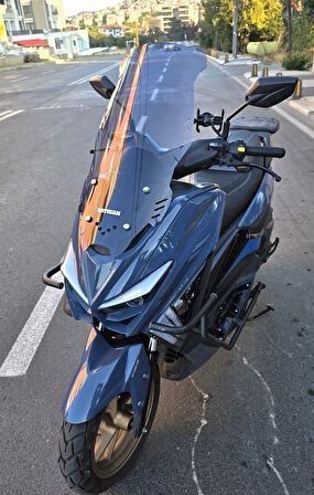 MOTOCAM Küba Newcity 125 Siperlik Ön Cam 2023-2025 Model 65cm Füme Renkli 4mm ORTA BOYLU