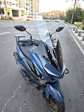 MOTOCAM Küba Newcity 125 Siperlik Ön Cam 2023-2025 Model 78cm Şeffaf Renkli 4mm UZUN VE GENİŞ