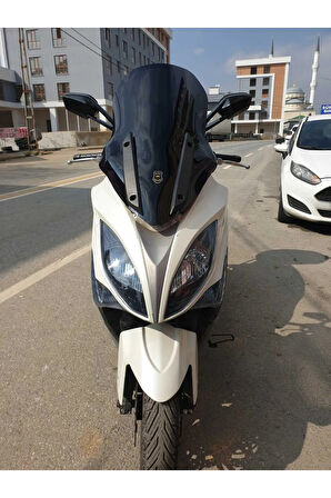Kymco Xciting 400 İ Ön cam 2015 Model Yılı 72cm Siyah Renk 4mm Uzun ve geniş