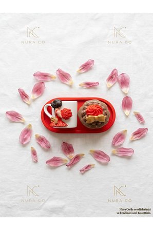 Zarif Fincan Kahve Seti - Dekoratif Cupcake Şekerlik Kırmızı Tabak El Yapımı - Premium