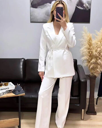 Kadın Beyaz Bel Bağlamalı Blazer Ceket