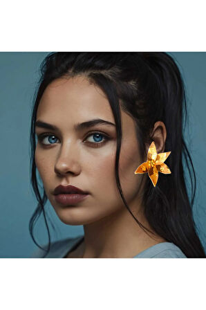 Fleur d'Or– El Yapımı Özel Tasarım Altın Yaprak Küpe