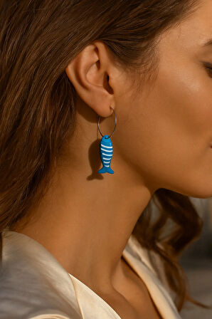 Maahi El Yapımı Mavi Balık Figürlü Halka Küpe – Yaz Koleksiyonu