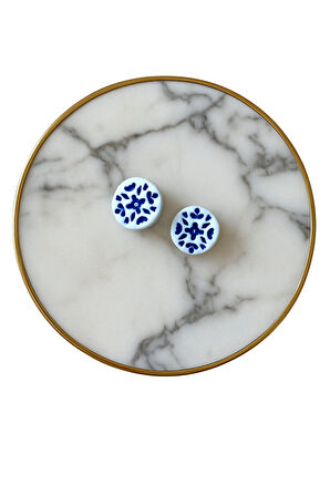 Sera Mavi Desenli El Yapımı Seramik Küpe – Minimal & Zarif Tasarım