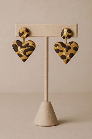 Cuore – El Yapımı Kalp Formlu Altın Detaylı Küpe