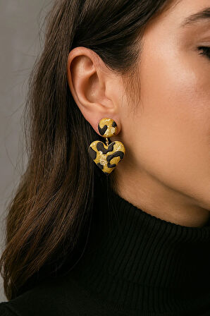 Cuore – El Yapımı Kalp Formlu Altın Detaylı Küpe