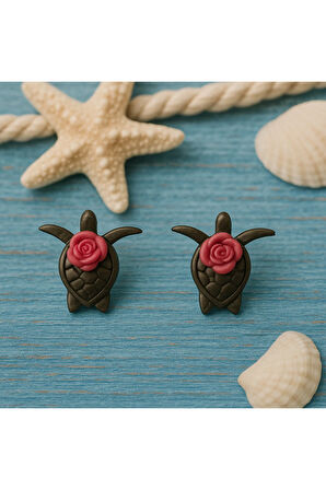 El Yapımı Rosa Marina Kaplumbağa ve Pembe Gül Detaylı Küpe