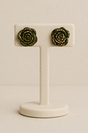 ✨ Éclat Vert – Haki & Altın Işıltılı Gül Küpe ✨