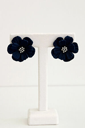 Fiona – El Yapımı Lacivert Çiçek Küpe | Lu Atelier Tasarım Aksesuar