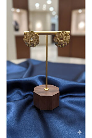 Soléna El Yapımı Polimer Kil Küpe – Altın Çiçek Form Tasarım – Zarif ve Şık Model