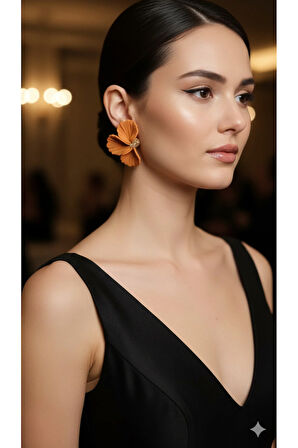 Camélia El Yapımı Polimer Kil Küpe – Turuncu Çiçek Tasarım – Altın Detaylı Zarif Model