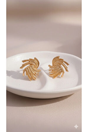 Orlène El Yapımı Polimer Kil Küpe – Altın Renkli Zarif Spiral Tasarım – Işıltılı ve Modern Model