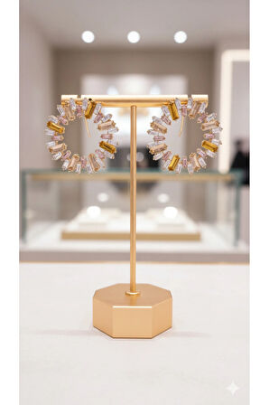 Cléa El Yapımı Işıltılı Küpe – Renkli Taş Detaylı Altın Halka Model – Şık ve Zarif Tasarım