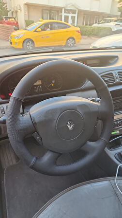 RENAULT LAGUNA2 İNTİALE (2003) ARACA ÖZEL DİKMELİ DİREKSİYON KILIFI