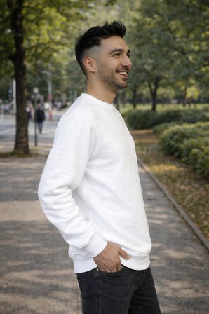 Unisex Beyaz Basic Sweatshirt – Rahat Kalıp Pamuklu Günlük Şık Beyaz Sweat