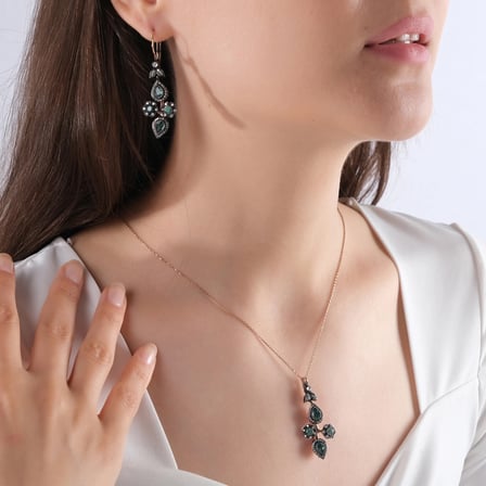 1.43 Karat Pırlanta Zümrüt Kolye, Doğal Pırlanta, Mücevher Sertifikalı, Sarı Altın