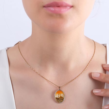 0.19 Karat Pırlanta Cami Desenli Kolye, Doğal Pırlanta, Mücevher Sertifikalı, Sarı Altın