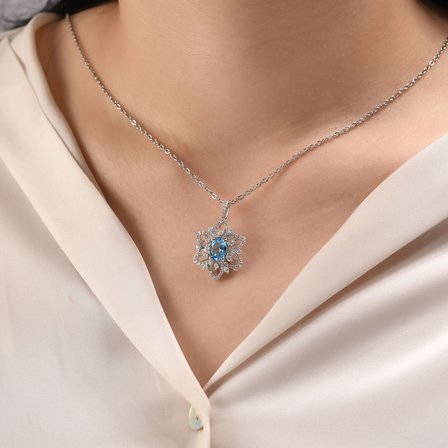 4.50 Karat Pırlanta Blue Topaz Kolye, Doğal Pırlanta, Mücevher Sertifikalı, Beyaz Altın