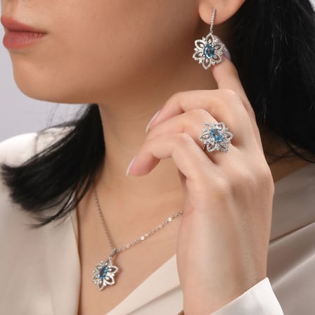 4.50 Karat Pırlanta Blue Topaz Kolye, Doğal Pırlanta, Mücevher Sertifikalı, Sarı Altın