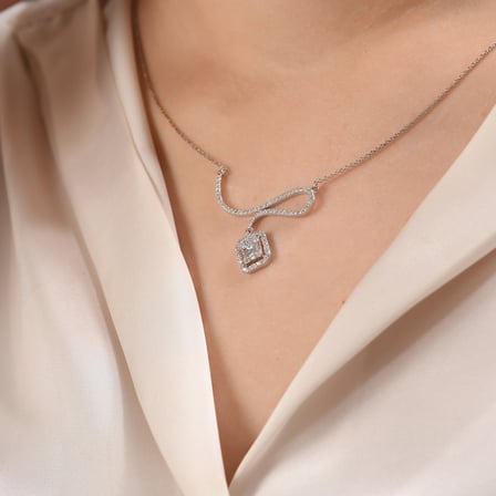 0.46 Karat Baget Pırlanta Kolye, Doğal Pırlanta, Mücevher Sertifikalı, Beyaz Altın