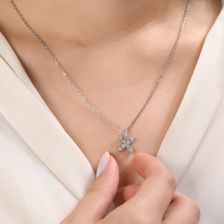 0.30 Karat Baget Pırlanta Kolye, Doğal Pırlanta, Mücevher Sertifikalı, Beyaz Altın