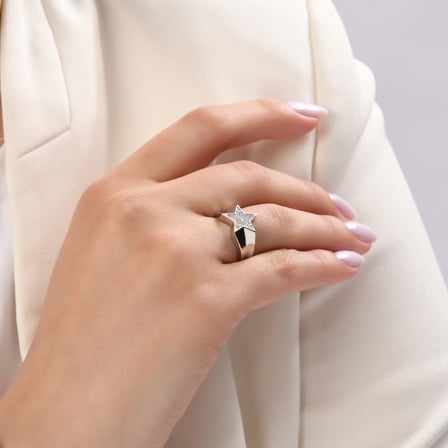 0.13 Karat Pırlanta Yüzük, Yıldız Motifli, Doğal Pırlanta, Sertifikalı Mücevher, Beyaz Altın