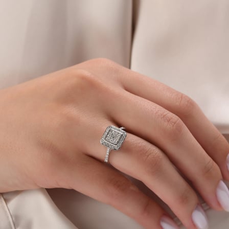 0.69 Karat Pırlanta Yüzük, Doğal Pırlanta, Sertifikalı Mücevher, Sarı Altın