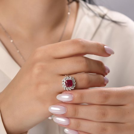 4.10 Karat Pırlanta Yakut Yüzük, Doğal Pırlanta, Sertifikalı Mücevher, Beyaz Altın