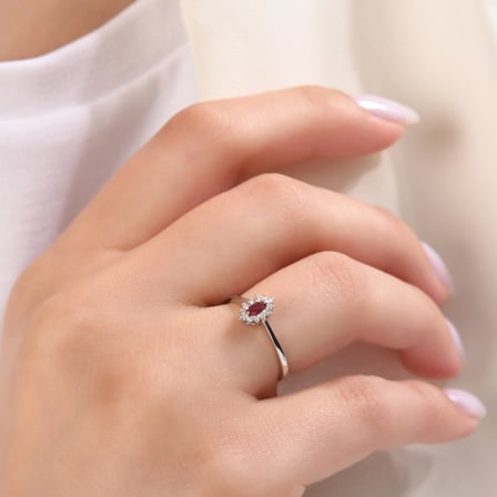 0.23 Karat Pırlanta Yakut Yüzük, Doğal Pırlanta, Sertifikalı Mücevher, Sarı Altın