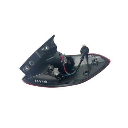 Leoparts Suzuki Vitara Stop Lambası Dış Sol (Ledsiz) 2016-2019 35670-54P00