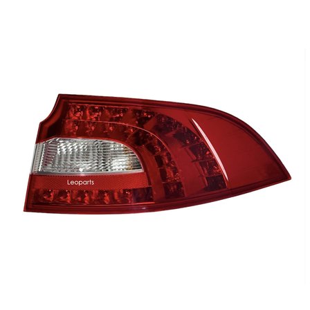LEOPARTS Skoda Super B Stop Lambası Dış Sağ (Ledli) 2007-2012 3TD945096