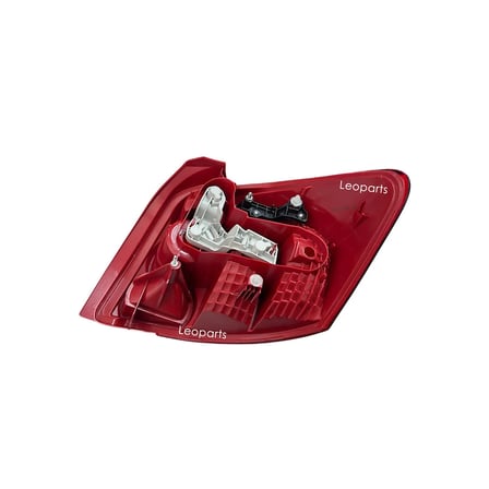 Leoparts Toyota Auris Stop Lambası Sol 2007-2009 81561-02380