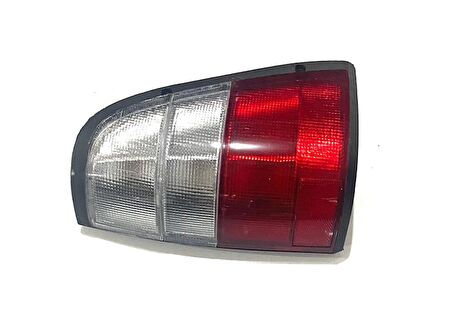 LEOPARTS Isuzu TFR Stop Lambası Sağ 1997-2002 8979103030