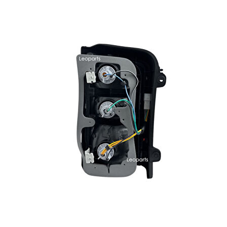 LEOPARTS Mitsubishi L300 Stop Lambası Sağ 1993-2000 MB527316