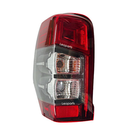 LEOPARTS Mitsubishi L200 Stop Lambası Sol (Ledsiz) 2019-2021 8330B211